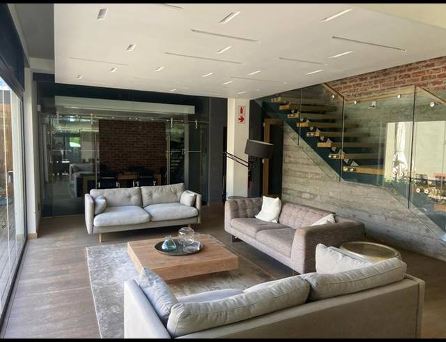 BUSINESS PROPERTY TO RENT IN WALMER